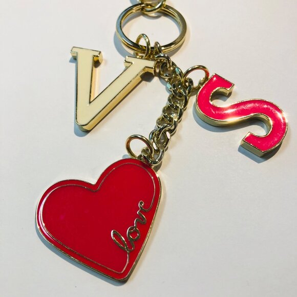 Victoria's Secret Love Heart & Initials Keychain With Gold Tone & Red Accents - Picture 2 of 3